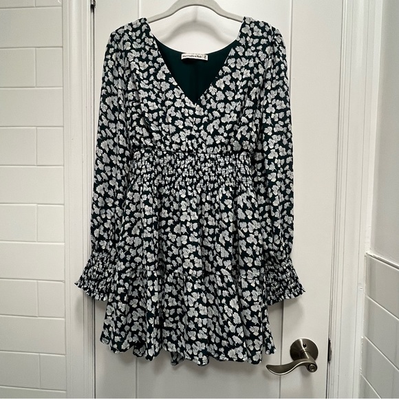 Abercrombie & Fitch Floral Long Sleeve Dress - Picture 7 of 8
